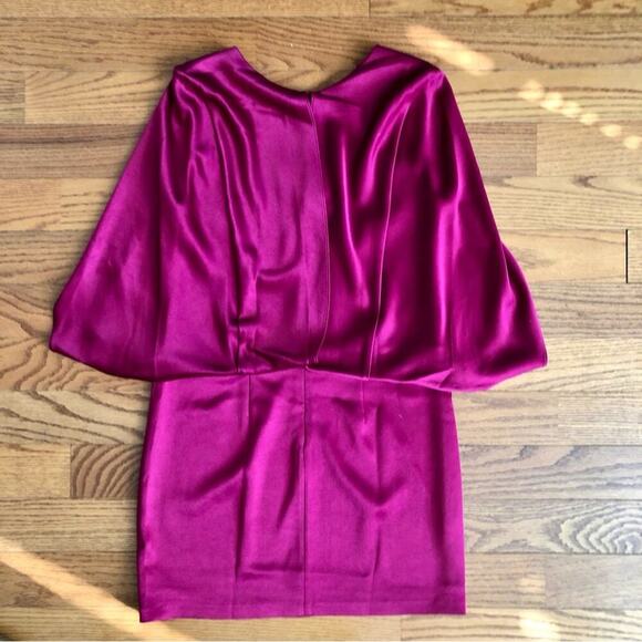 HALSTON Cape Sleeve Open Back Mini Sheath Dress Red Women’s Size 6 - Picture 9 of 11
